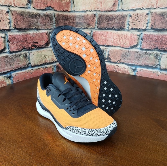 🏃‍♂️ Jordan Zoom Tenacity 88 - Picture 3 of 5